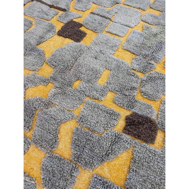 Modern Beni Ourain Moroccan Wool Rug For Sale - Image 17 of 17