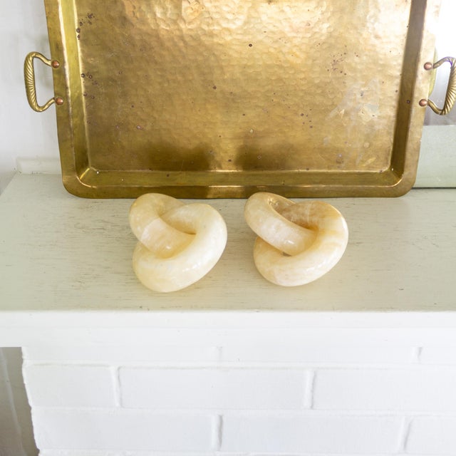Onyx Marble Knot Sculpture of Two Interlocking Rings For Sale - Image 9 of 16