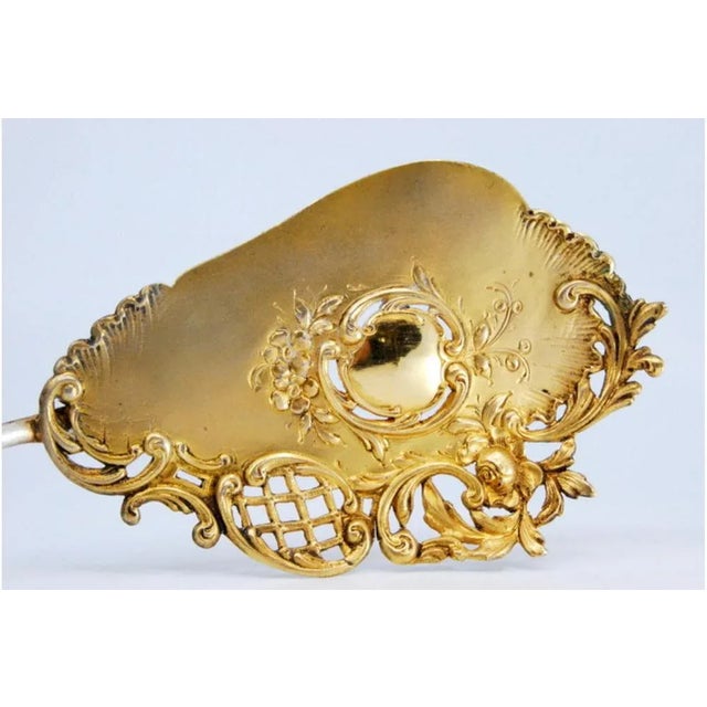 Cake Shovel in Gilded Silver and Cut Out with Shells For Sale - Image 4 of 9