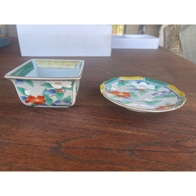 Vintage Shozan Kiln Kutani Bowls & Plates - Set of 4 For Sale - Image 4 of 7