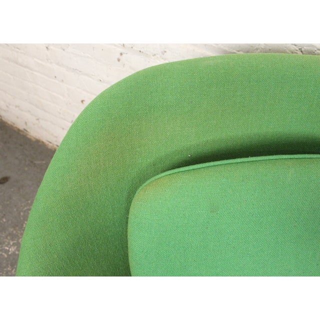 Mid 20th Century Green Womb Chair and Ottoman Attributed to Knoll For Sale - Image 14 of 17