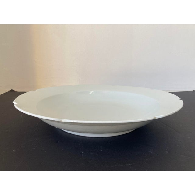 Chinese Asian White Ceramic Platter Bowl Scalloped Rim Huge Heavy 18.25 In. D. For Sale In Palm Springs - Image 6 of 10