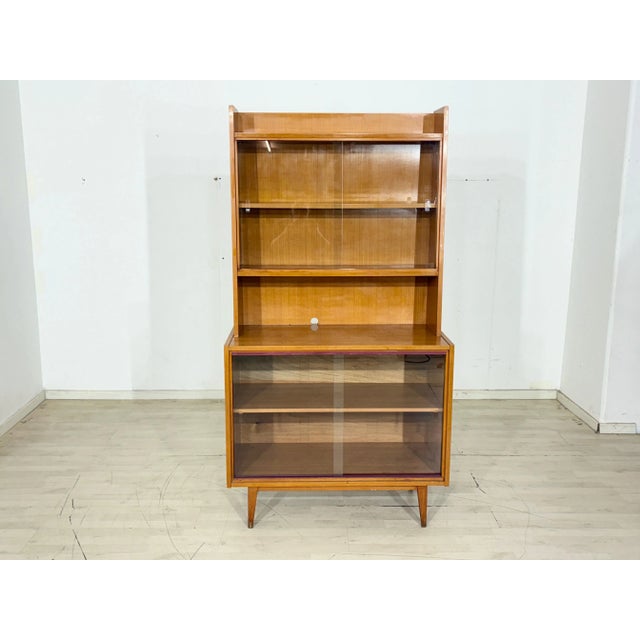 Mid-Century Modern Display Cabinet in Glass For Sale - Image 9 of 9