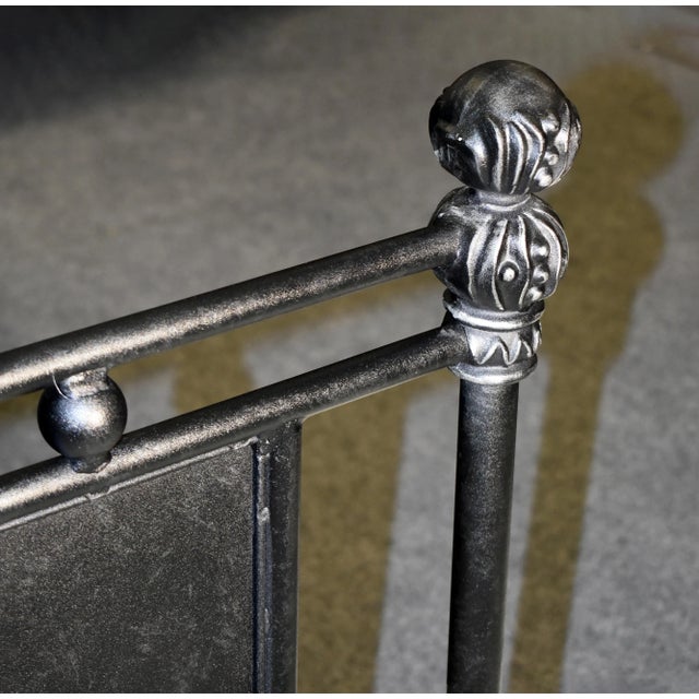 Metal 1990s Vintage Wrought Iron Full Panel Headboard Footboard W/Side Railings Matte Black Low Framed (6 Pcs) For Sale - Image 7 of 10