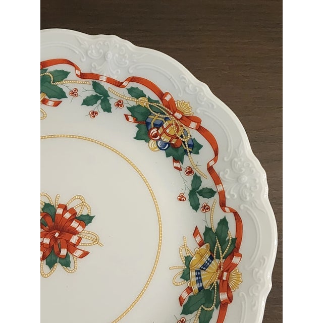 Victorian 1990s Christmas Baronesse by Tirschenreuth - Hutschenreuther Porcelain China Accent Plates Set of 6 For Sale - Image 3 of 18