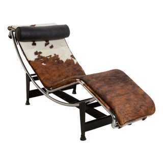 LC 4 Lounger in Brown Cowhide Fur by Le Corbusier for Cassina For Sale