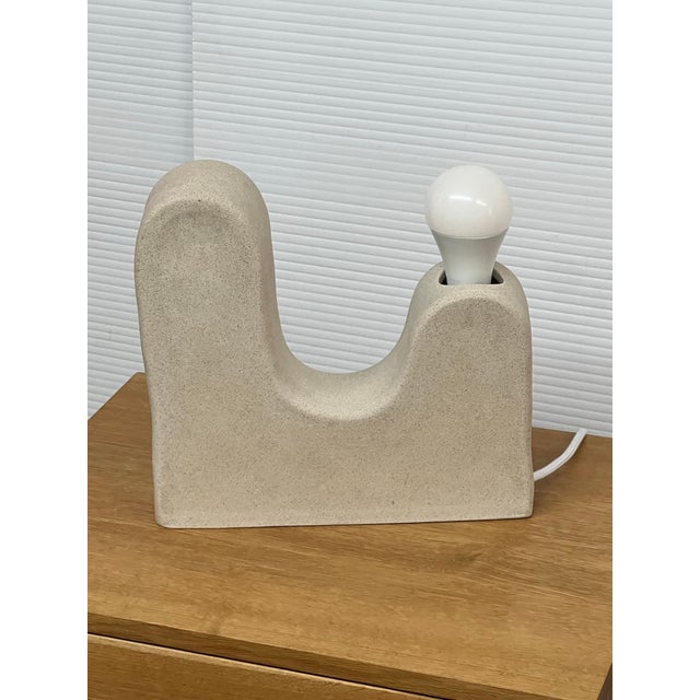Coastal Virginia Sin Rolling Hills Ceramic Table Lamp For Sale - Image 3 of 12