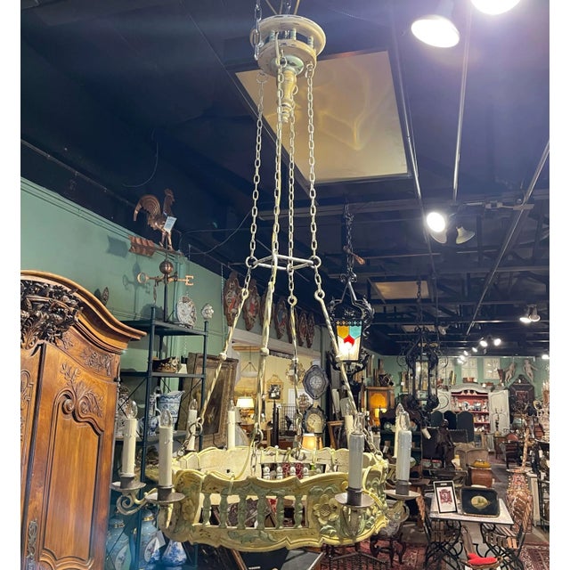 French Early 20th Century French Louis XV Style Painted Wood Eight-Light Chandelier For Sale - Image 3 of 13