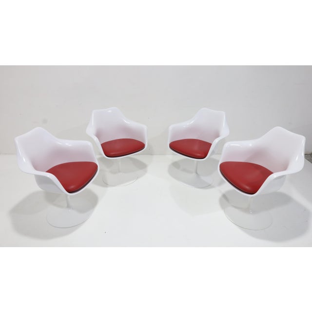 Eero Saarinen for Knoll Tulip Chairs, Set of Four For Sale In Dallas - Image 6 of 10