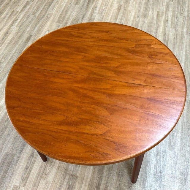 Dunvegan Round Extending Dining Table and Chairs in Teak by Tom Robertson for McIntosh, Scotland, 1960s, Set of 5 For Sale - Image 11 of 18