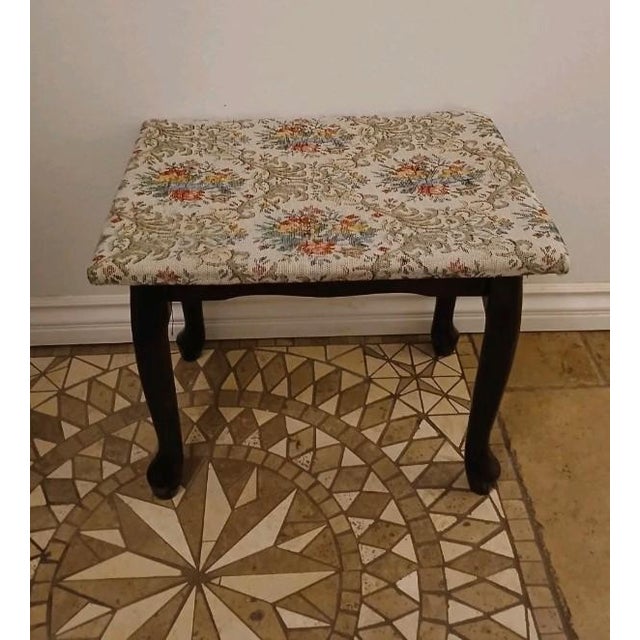 2008 Vintage Vanity Bench Mahogany Queen Ann Tapestry Dressing Bustle Foot Stool For Sale - Image 11 of 18