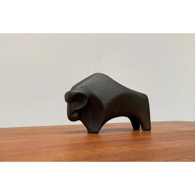 Vintage Cast Iron Bull Figurine For Sale - Image 13 of 17