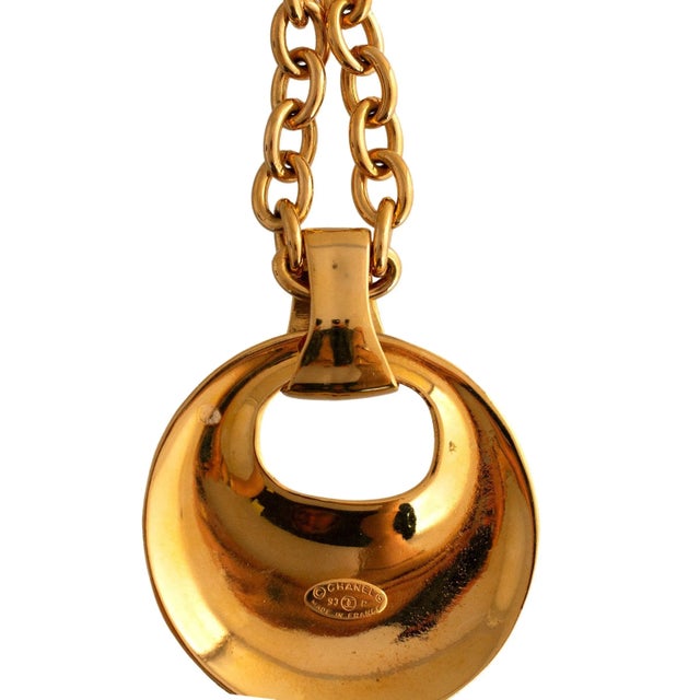 Chanel Late 20th Century Vintage Chanel Disc Necklace For Sale - Image 4 of 5