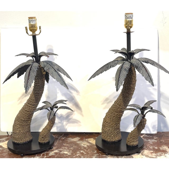 English Late 20th Century Pair of British Colonial Style Tole and Rope Double Palm Tree Lamps For Sale - Image 3 of 12