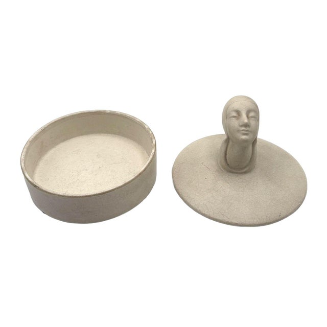 Mid 20th Century Gray Earthenware Ceramic Vanity Powder Box W/ Female Bust Handle For Sale In Los Angeles - Image 6 of 8