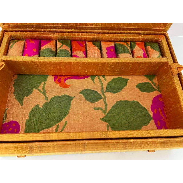 1970s Handwoven Thai Silk Butterfly Jewelry Box With Ring Rolls For Sale In Indianapolis - Image 6 of 12