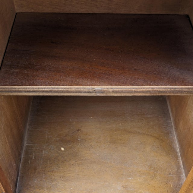 1960s Drexel Triune Mahogany Hutch Cabinet With Arched Display Doors For Sale - Image 18 of 18