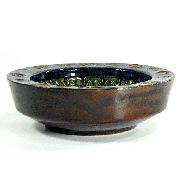 Mid-Century Modern French Ceramic Dish Jc Taburet from Quimper, 1970s For Sale - Image 3 of 9