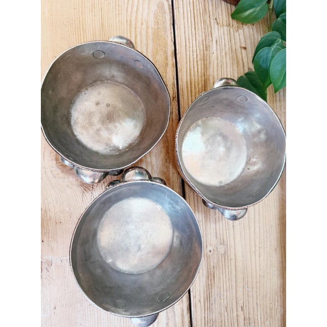 Metal Antique English Copper Bowl From Grosvenor Hotel London For Sale - Image 7 of 8