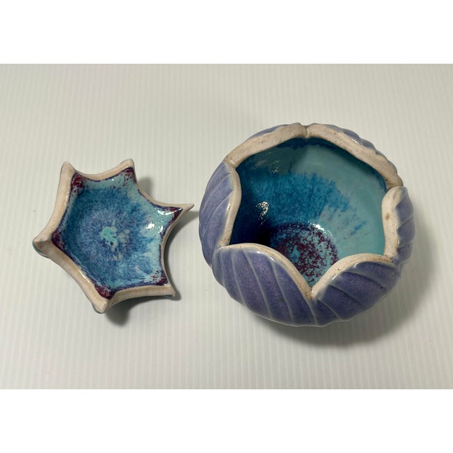 Rare! Vintage Swirled Pottery Matt Glaze Trinket Box by California Artist Shaun Craig For Sale - Image 4 of 7