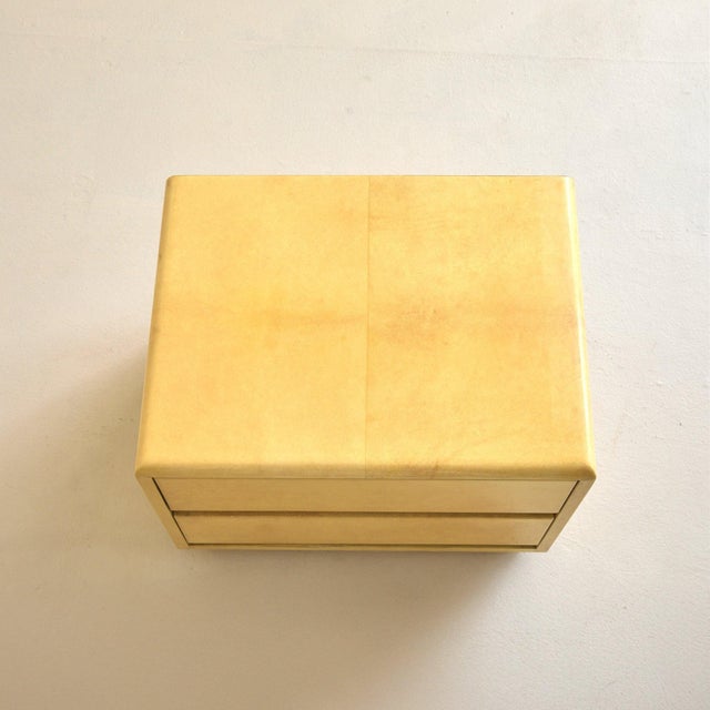 Yellow Italian Lacquered Goatskin Parchment Nightstand by Aldo Tura, 1960s For Sale - Image 8 of 11