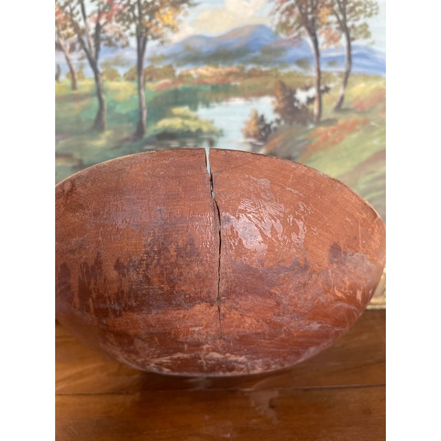 American Mid-20th Century Americana Large Signed Munising Wooden Dough Bowl With Rich Patina and Age Crack For Sale - Image 3 of 7