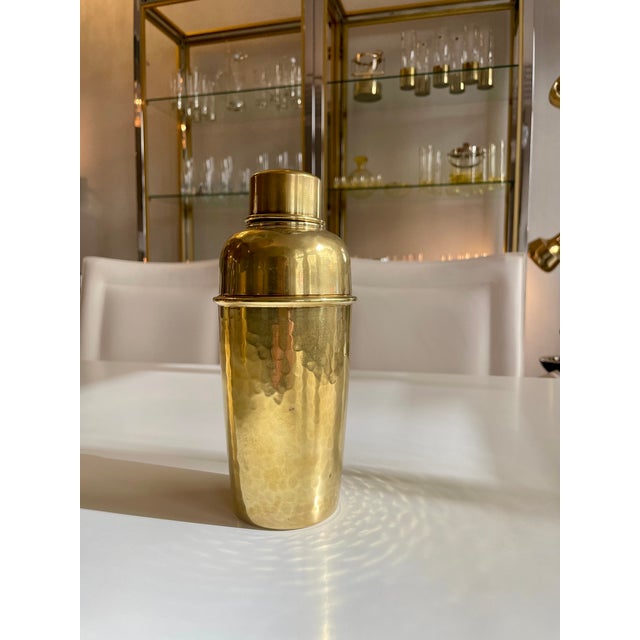MCM Brass Cocktail Shaker in Hammered Finish, 1950s For Sale - Image 12 of 13