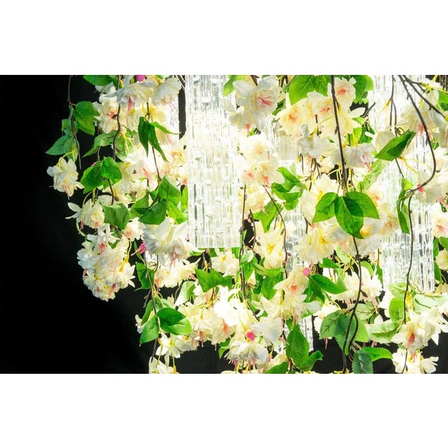 Large Round Flower Power Fuchsia Cascade Chandelier in Pink-Cream Color from VGnewtrend, Italy For Sale - Image 4 of 8