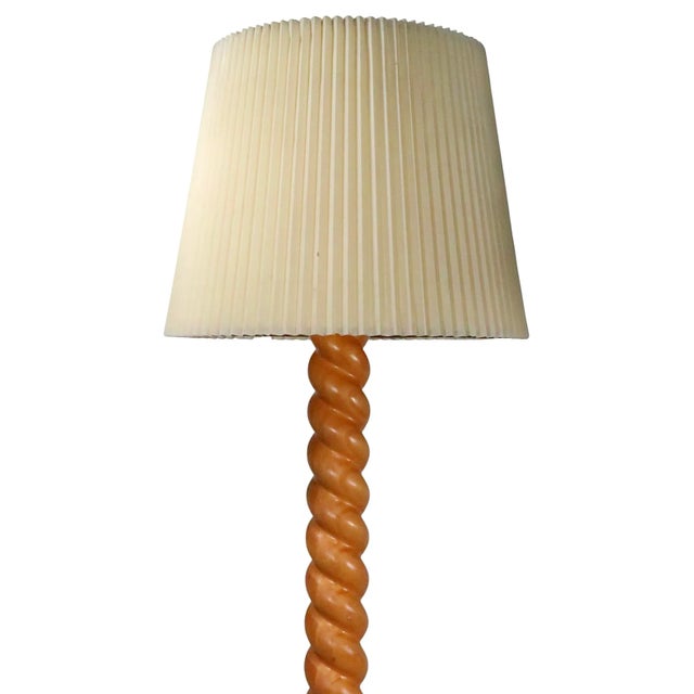 Barley Twist Floor Lamp in Pine Circa 1970/80's For Sale - Image 10 of 16