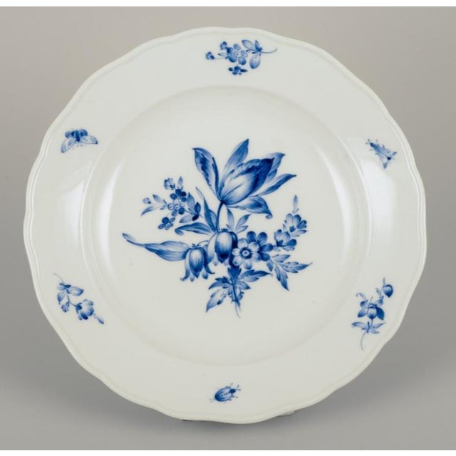 Vintage Dinner Plates in Porcelain from Meissen, 1920s, Set of 4 For Sale - Image 4 of 8