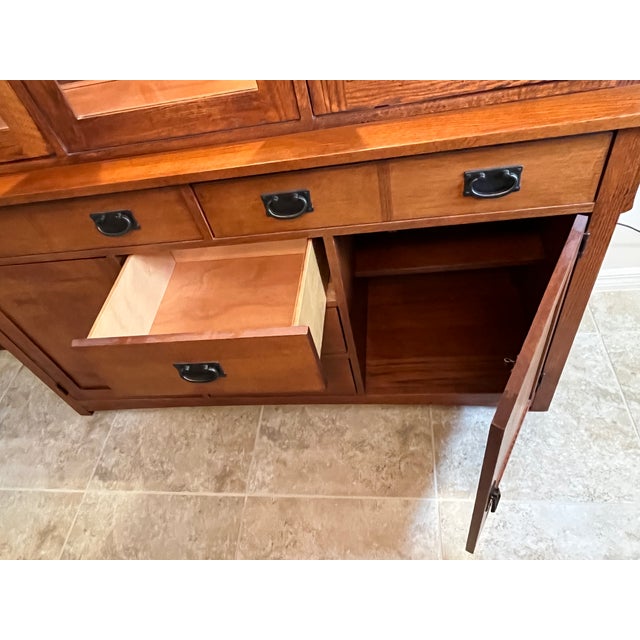 2000 - 2009 Broyhill Mission Style Arts & Crafts Lighted China Cabinet Buffet For Sale - Image 5 of 12