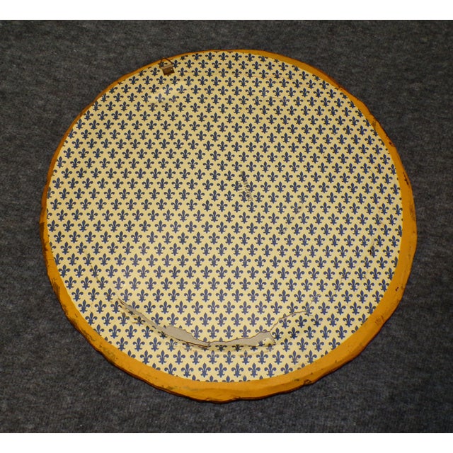 Vintage Italian Florentine Gilded Gesso Round Mirror Fleur De Lis For Sale - Image 10 of 11