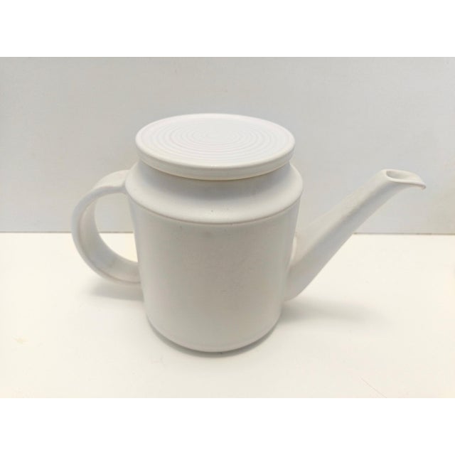 White Ceramic Breakfast Set by Franco Bucci for Laboratorio Pesaro, 1970s, Set of 9 For Sale - Image 6 of 9
