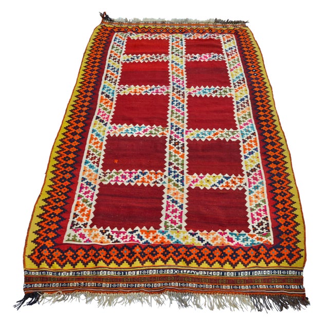 Early 20th Century Early 20th Century Handmade Reversible Persian Flatweave Wool Rug- 4'10" X 9'6" For Sale - Image 5 of 15