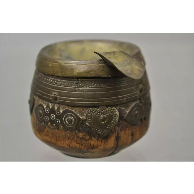 19th C. Antique Indian Brass and Wood Smoking Tobacco Jar, Box & Ashtray Set - 3 Pieces For Sale In Philadelphia - Image 6 of 11