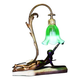 French Art Deco Gilt Bronze Nude Figure Table Lamp, 1930 For Sale