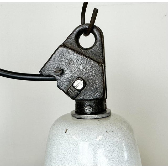 1960s Industrial White Enamel Factory Pendant Lamp, 1960s For Sale - Image 5 of 18