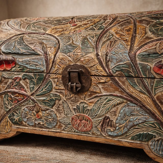 2020s Hand-Painted Botanical Folk Art Teak Wood Storage Trunk – One-of-a-Kind Decorative Blanket Chest For Sale - Image 5 of 8