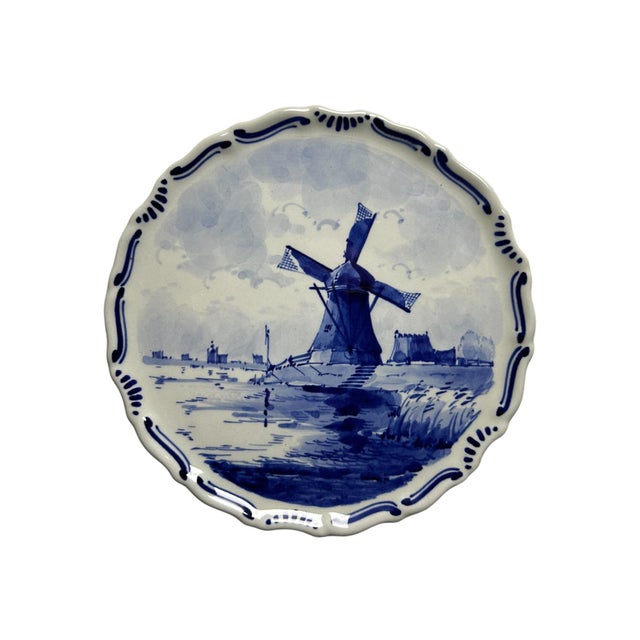 1980s Hand-Painted Blue and White Landscape Plates from Royal Delft, 1980s, Set of 2 For Sale - Image 5 of 13