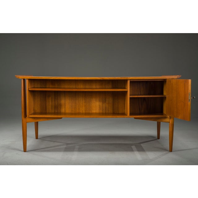 Mid-Century Danish Teak Executive Desk by Arne Vodder for H.P. Hansen, 1960s For Sale - Image 12 of 18