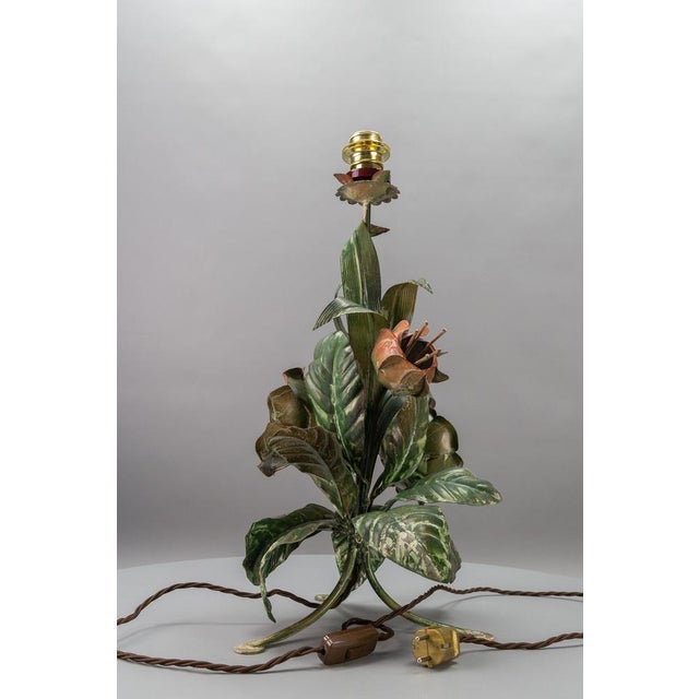 Hollywood Regency Style Green and Red Painted Toleware Flower Table Lamp, 1970s For Sale - Image 11 of 18