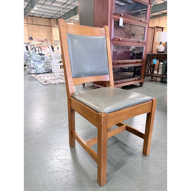Late 20th Century Set of 6 Stickley Mission Oak Leather Cottage Dining Chairs For Sale - Image 5 of 11