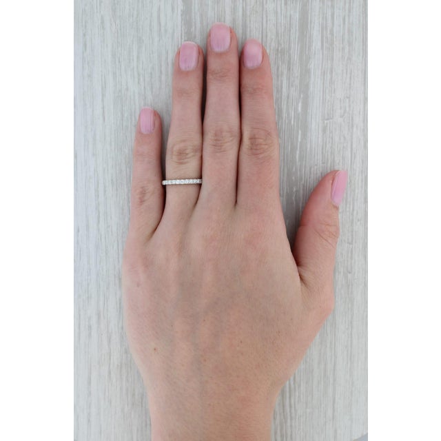 New 0.33ctw Diamond Wedding Band 14k White Gold Sz 6.5 Stackable Ring Art Carved For Sale - Image 9 of 9