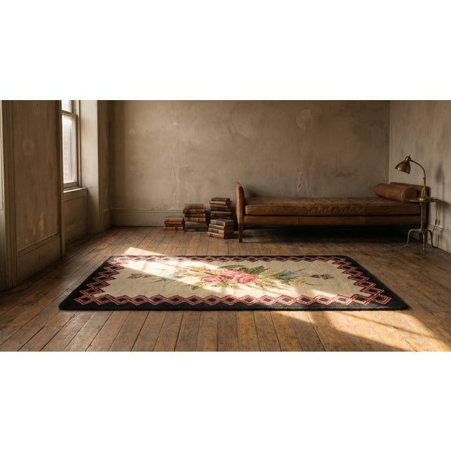 1920s Ivory Roses Folk Art Antique American Hooked Rug 2' 6" X 4' 7" Handknotted Wool Carpet For Sale In New York - Image 6 of 7