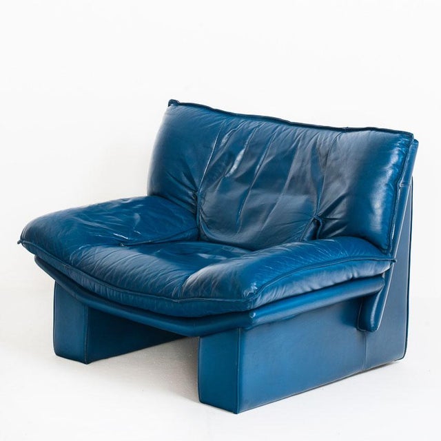 1990s Set of Vintage Blue Leather Armchair and Ottoman by Nicoletti Salotti for Avanti, Italy, 1980s For Sale - Image 5 of 18