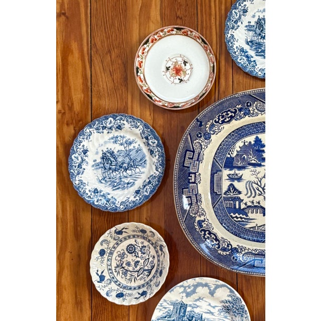 Johnson Brothers Vintage and Antique Decorative Wall Plate Blue Willow Collection - 11 Plates For Sale - Image 4 of 18