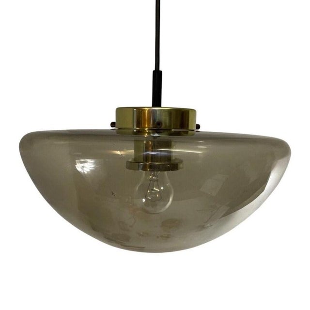 15th Century & Earlier Space Age B 1065 Goudschaal Pendant Light in Smoked Glass with Brass Mount from Raak Amsterdam For Sale - Image 5 of 8