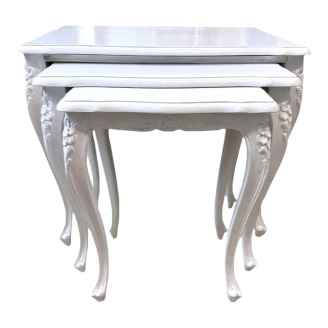 Vintage French Provincial Carved Nesting Tables – Set of 3 For Sale