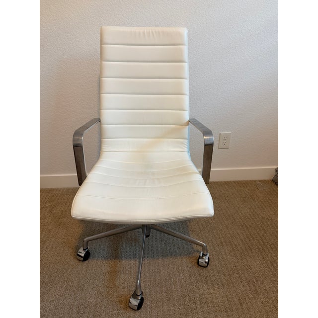 Soho II White Leather Office Chair For Sale - Image 4 of 4