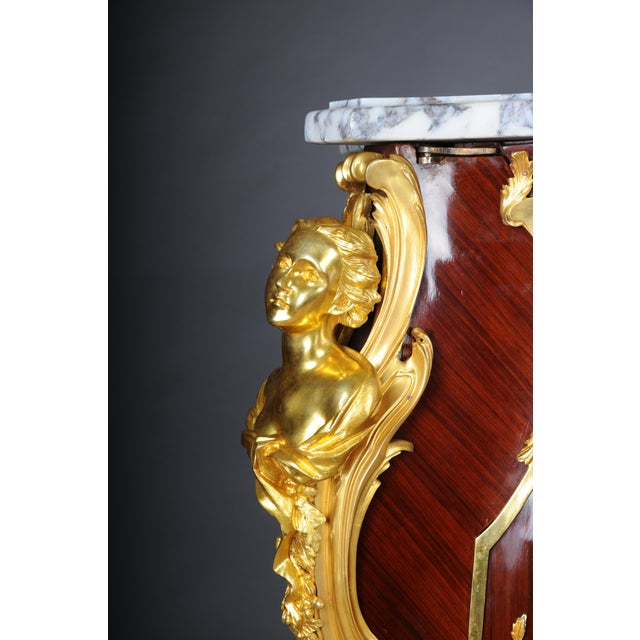 20th Century Chest of Drawers in Oak with Gilt Bronze after Linke For Sale - Image 6 of 18
